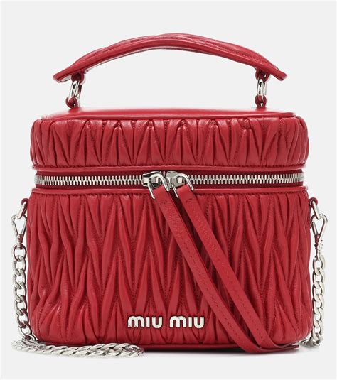 miu miu tasche rot matelasse|Miu Miu.